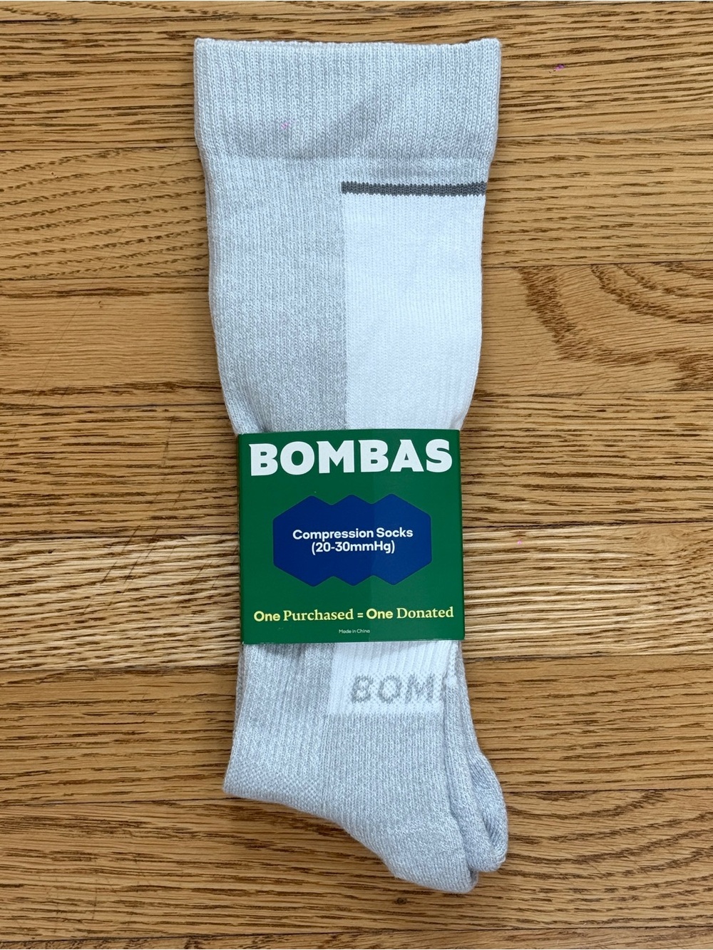 Bombas Midweight Knee High Compression Socks in Light Gray and White - Large